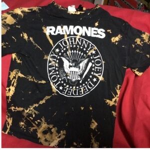 The RAMONES tshirt